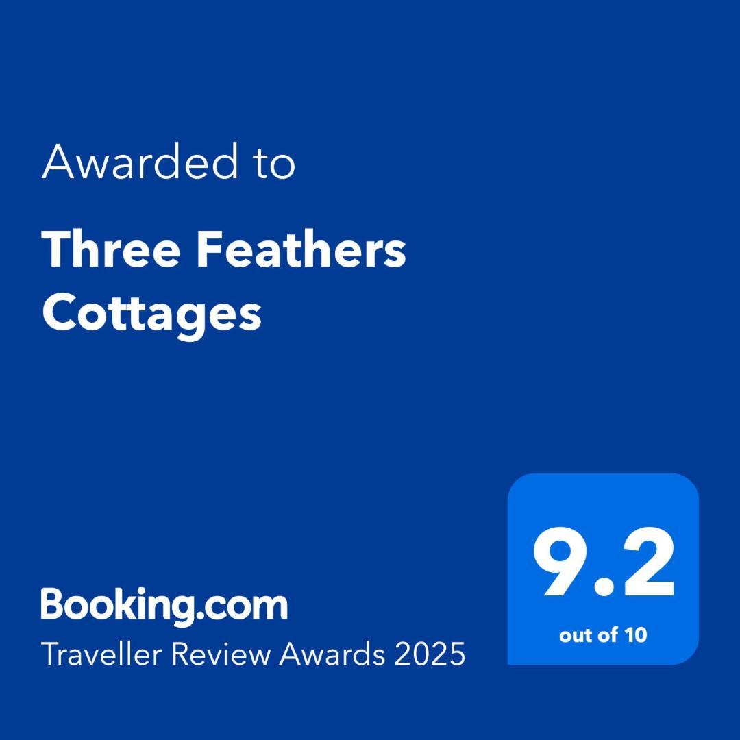 Three Feathers Cottages ランゲバーン エクステリア 写真